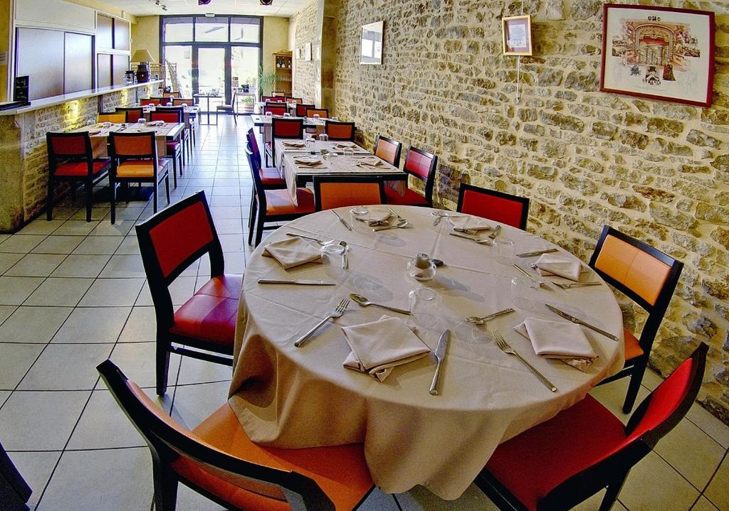 Relais Du Lac Villegusien-le-Lac Exterior foto